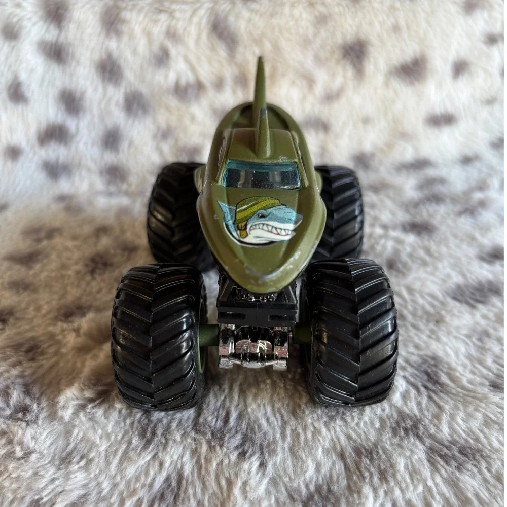 Hot Wheels Monster Jam Military Green Shark Monster Truck 68 Diecast